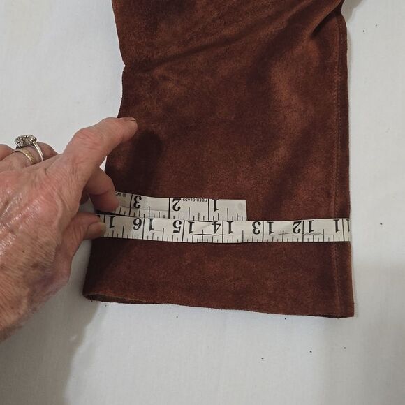 BCBG GENERATION VINTAGE PULL ON SUEDE BOOTS SIZE  9.5 - Picture 12 of 12